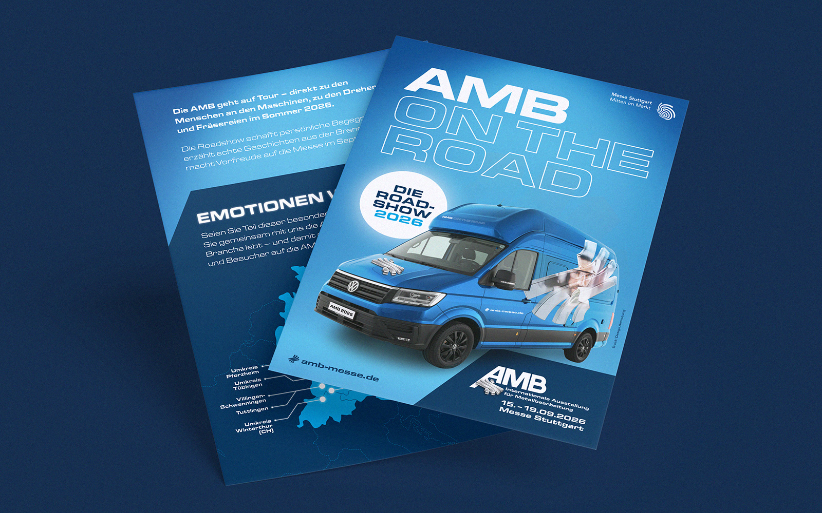 AMB Roadshow 2026 Flyer mit gebrandetem Fahrzeug und Tourinformationen zur Messe